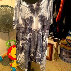 Grey mixed colors. Shark bite hem